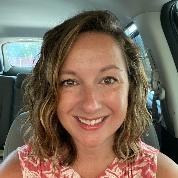 Meet your Posher, Meredith - Picture 6 of 7